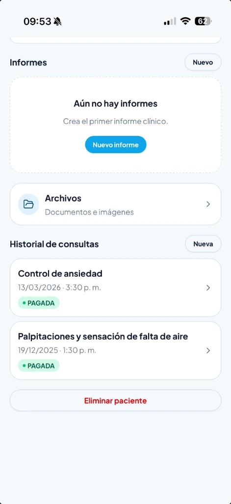 Ficha del paciente con informes, archivos e historial de consultas